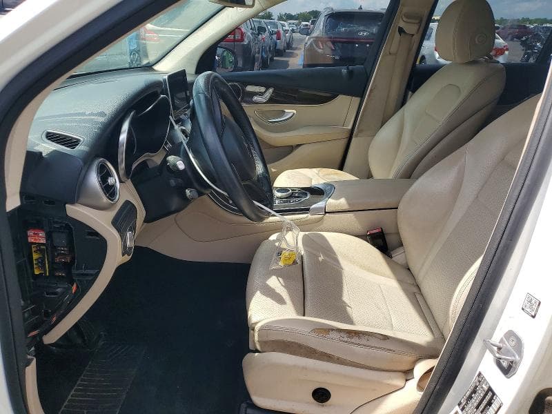 2019 MERCEDES-BENZ GLC 300 7