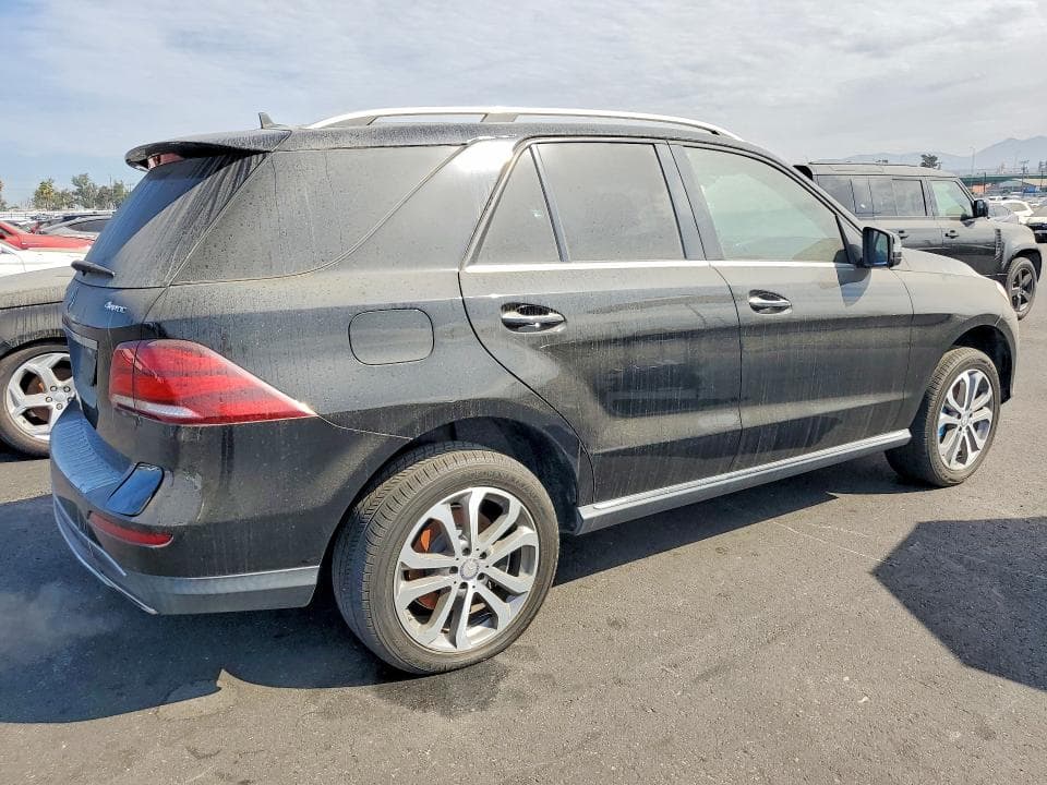2017 MERCEDES-BENZ GLE 550E 4MATIC 3
