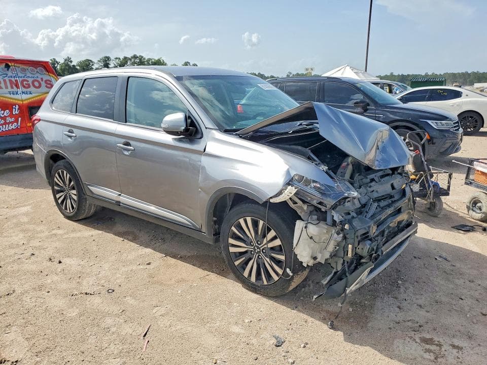 2019 MITSUBISHI OUTLANDER SE 4