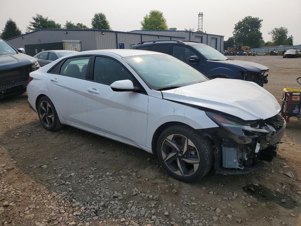 2023 HYUNDAI ELANTRA SEL 4