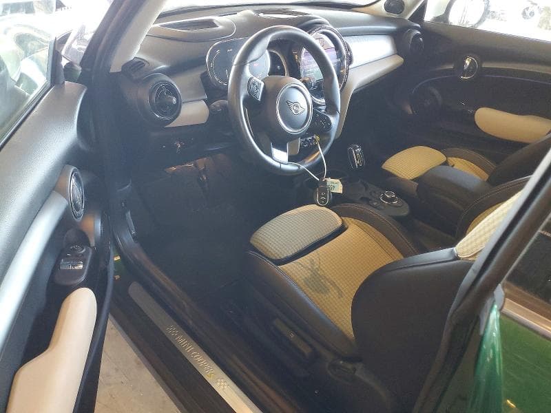 2023 MINI COOPER SE 8