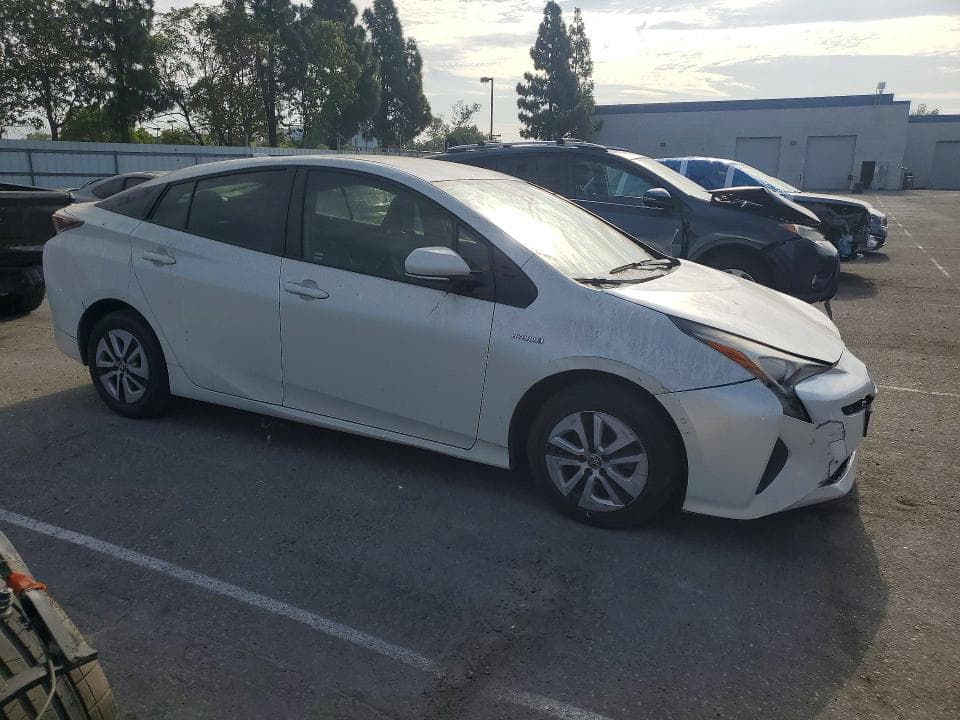 2018 TOYOTA PRIUS TWO 4
