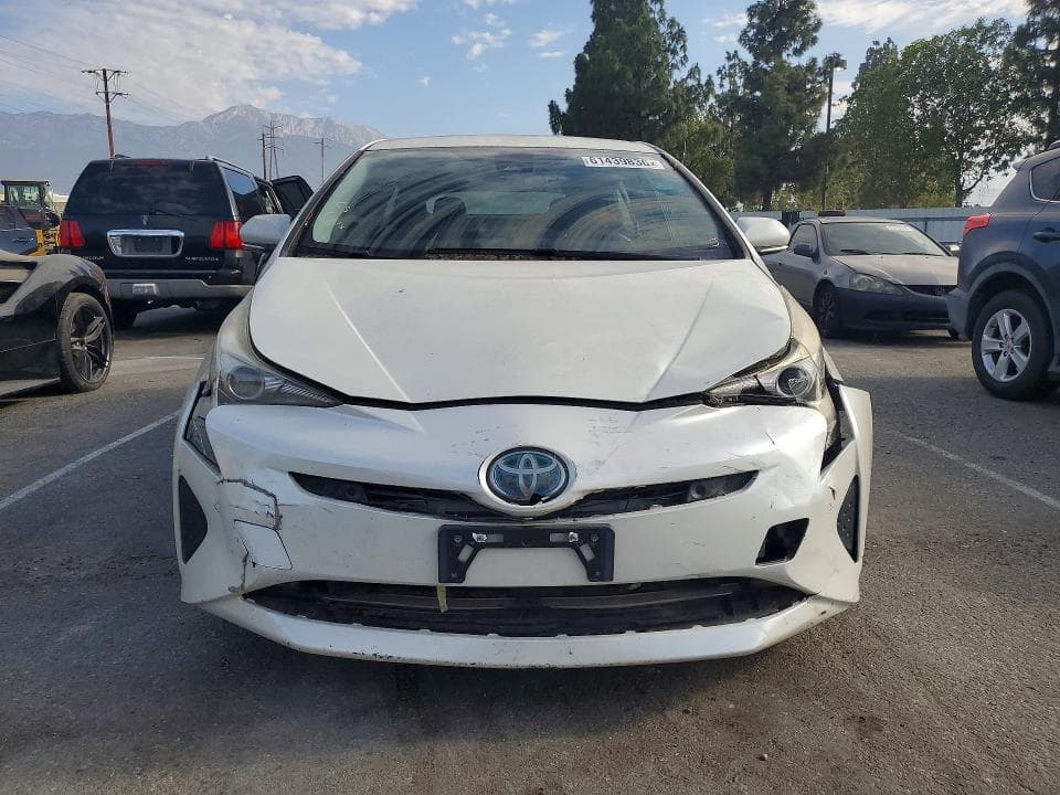 2018 TOYOTA PRIUS TWO 5