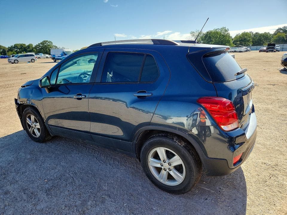 2021 CHEVROLET TRAX 1LT 2