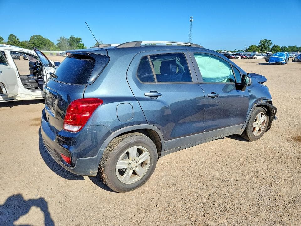 2021 CHEVROLET TRAX 1LT 3