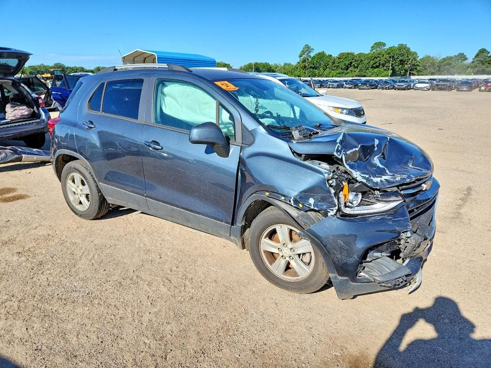 2021 CHEVROLET TRAX 1LT 4