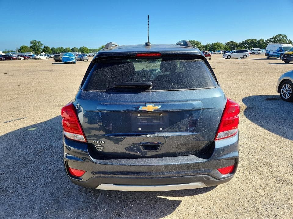 2021 CHEVROLET TRAX 1LT 6