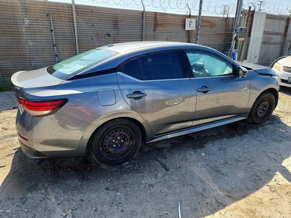 2024 NISSAN SENTRA SR 3
