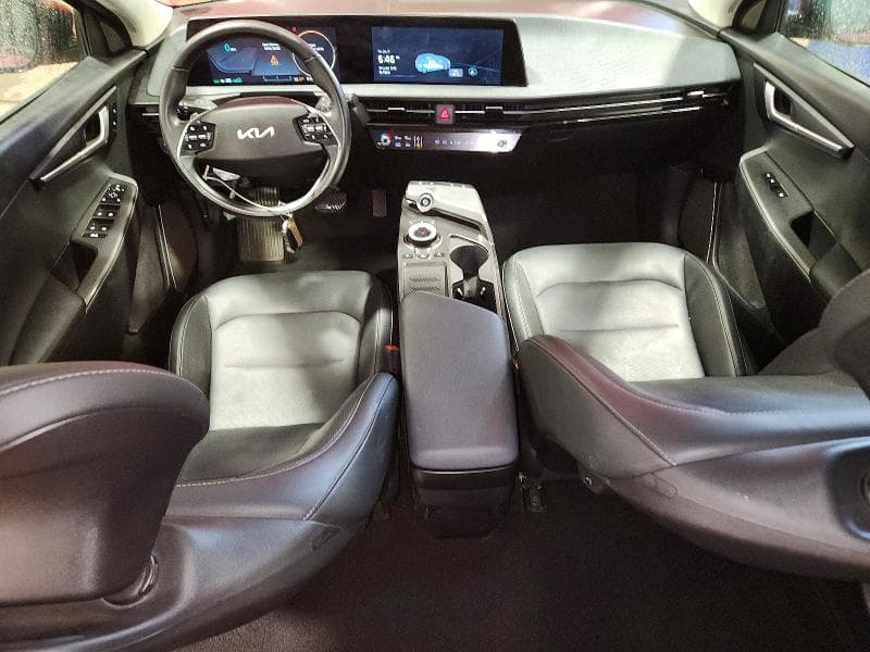 2023 KIA EV6 WIND 8