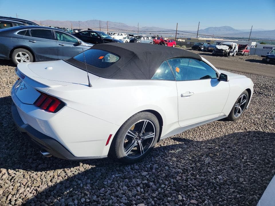 2024 FORD MUSTANG 3