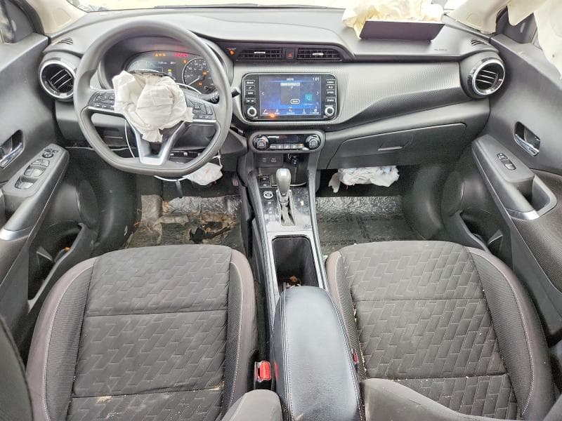 2021 NISSAN KICKS SV 8