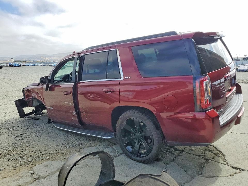 2018 GMC YUKON SLT 2