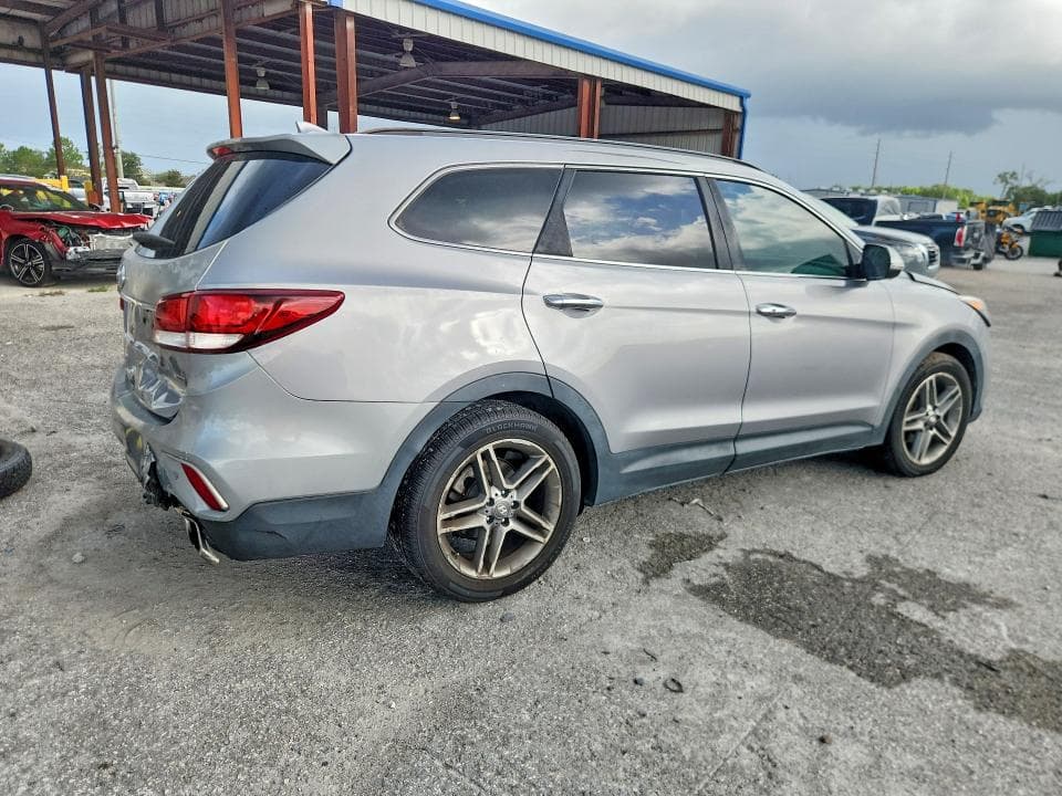 2017 HYUNDAI SANTA FE SE ULTIMATE 3