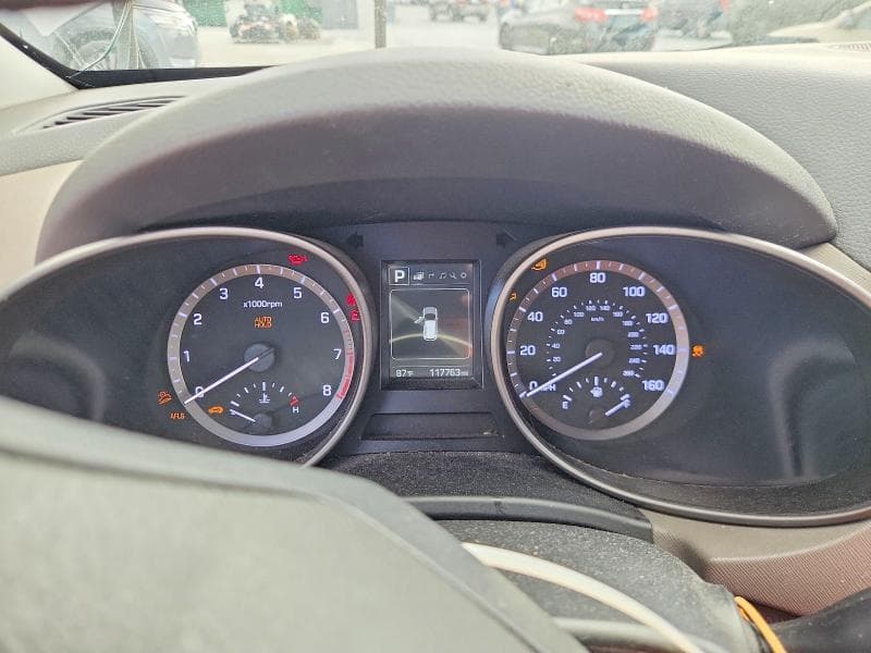 2017 HYUNDAI SANTA FE SE ULTIMATE 9