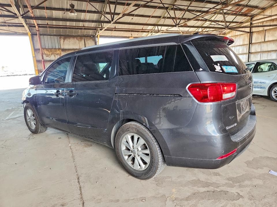 2017 KIA SEDONA LX 2
