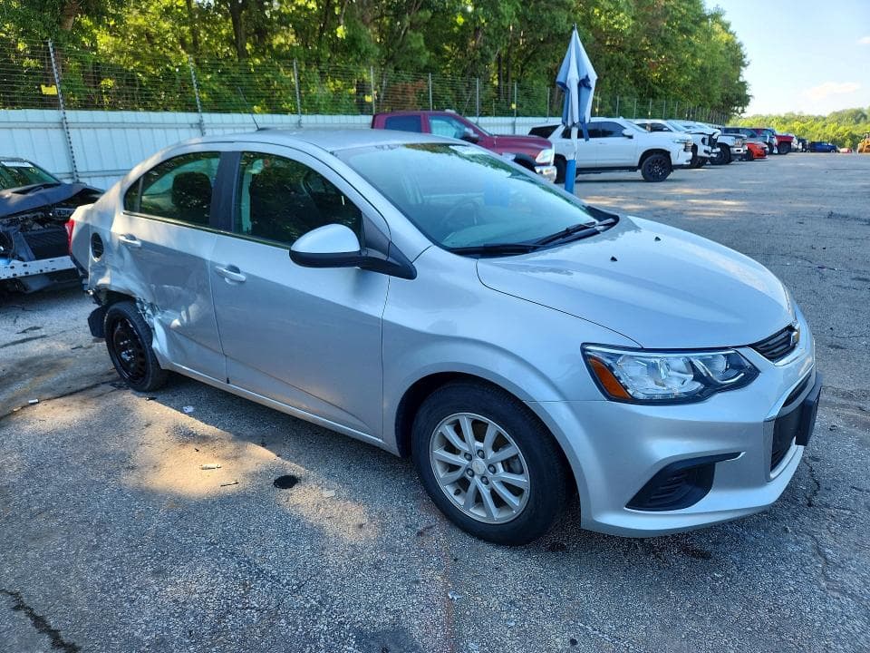 2019 CHEVROLET SONIC LT 4