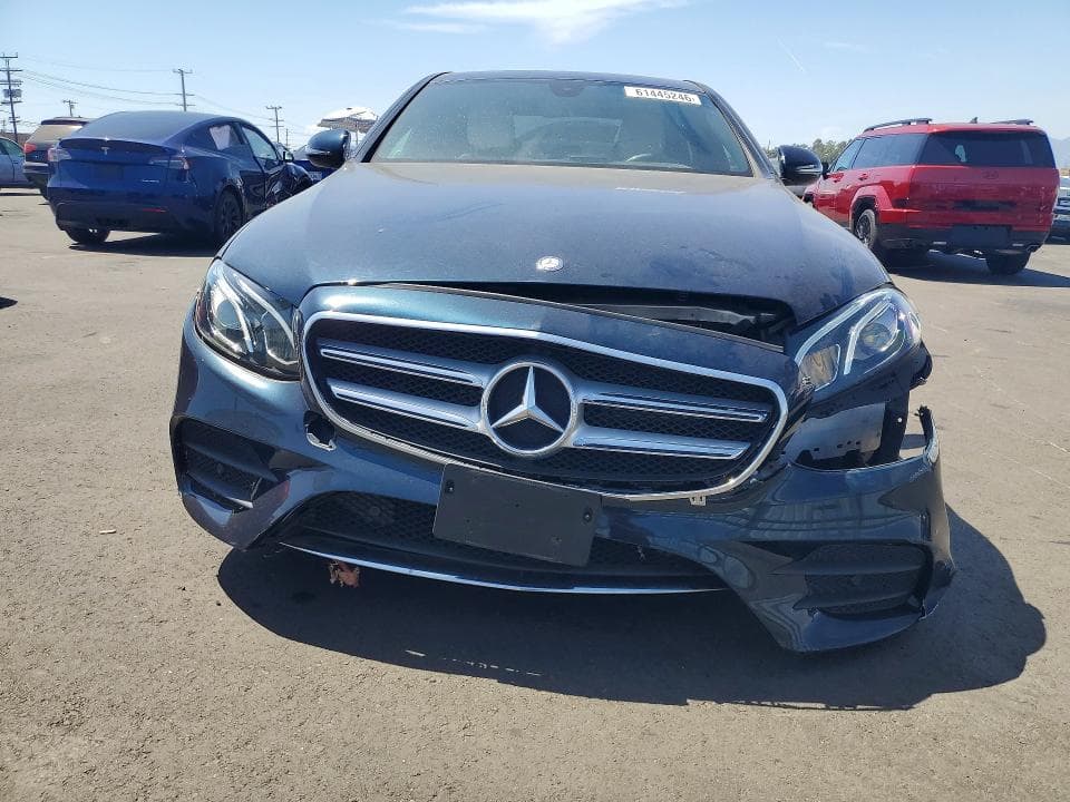 2017 MERCEDES-BENZ E 300 5