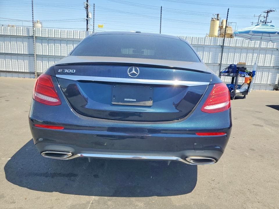 2017 MERCEDES-BENZ E 300 6