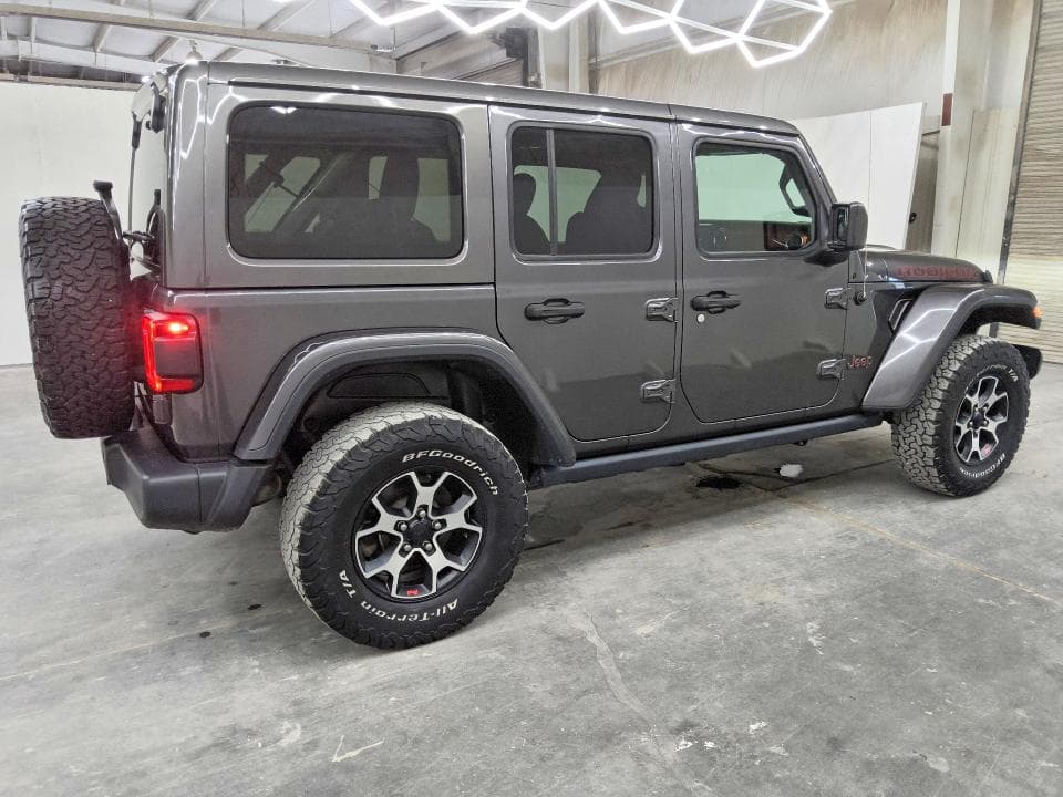2021 JEEP WRANGLER 3