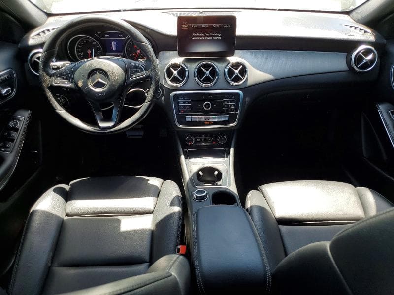 2018 MERCEDES-BENZ GLA-CLASS 8