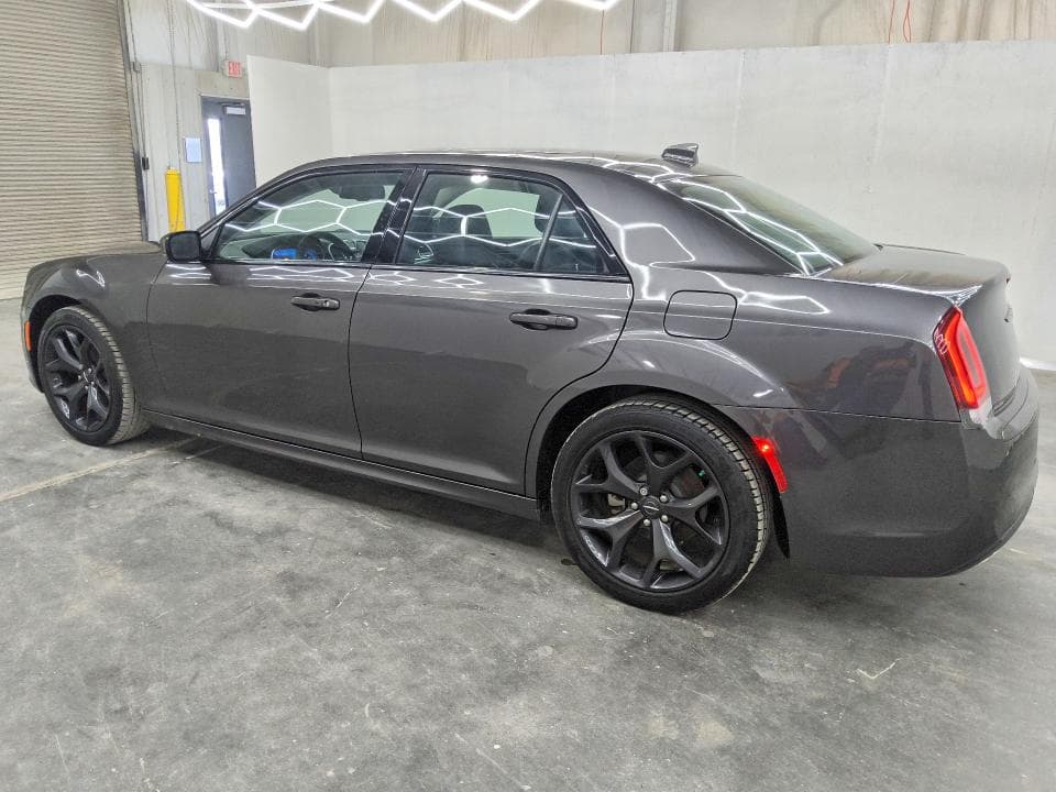 2022 CHRYSLER 300 2
