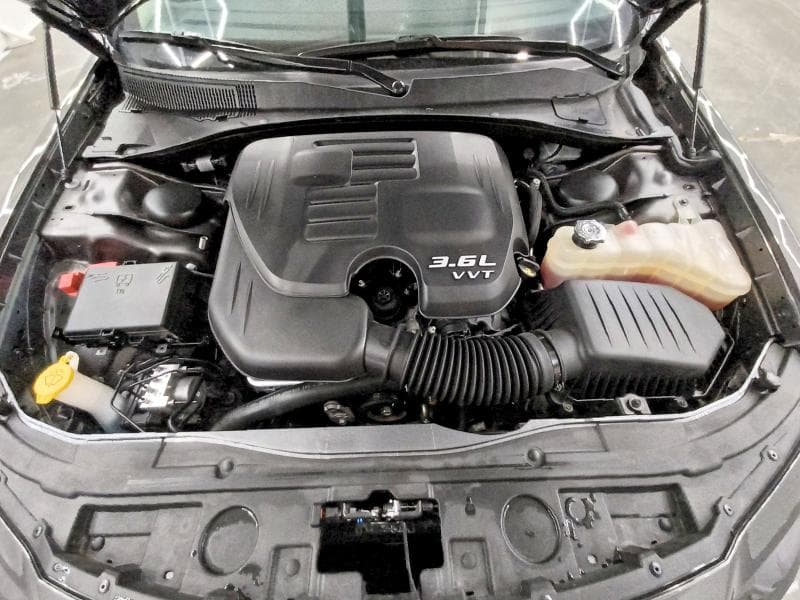 2022 CHRYSLER 300 11