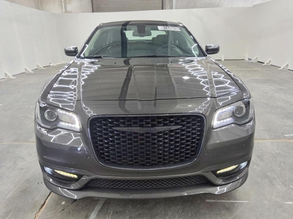 2022 CHRYSLER 300 5