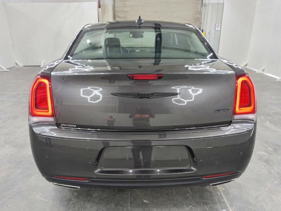 2022 CHRYSLER 300 6