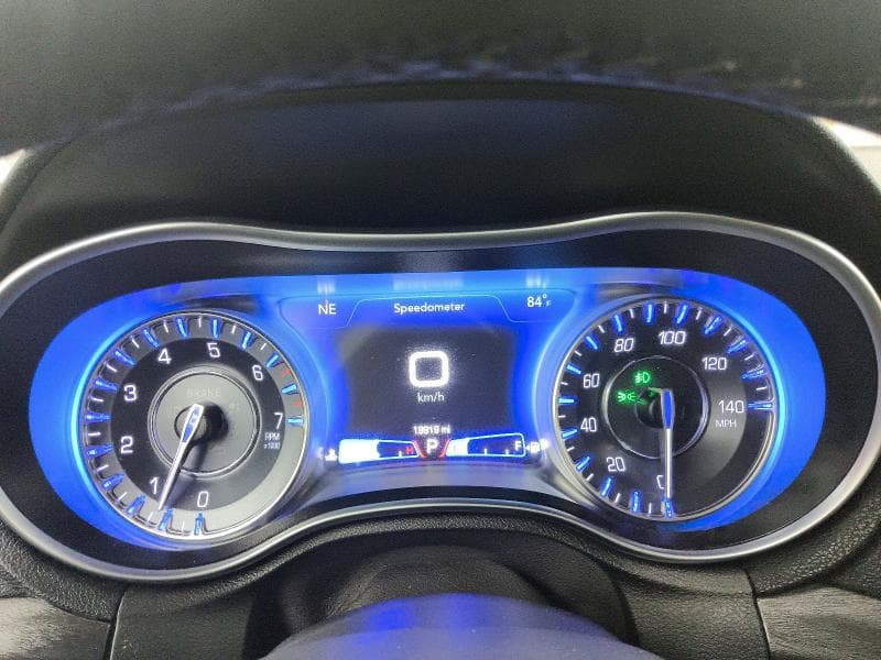 2022 CHRYSLER 300 9