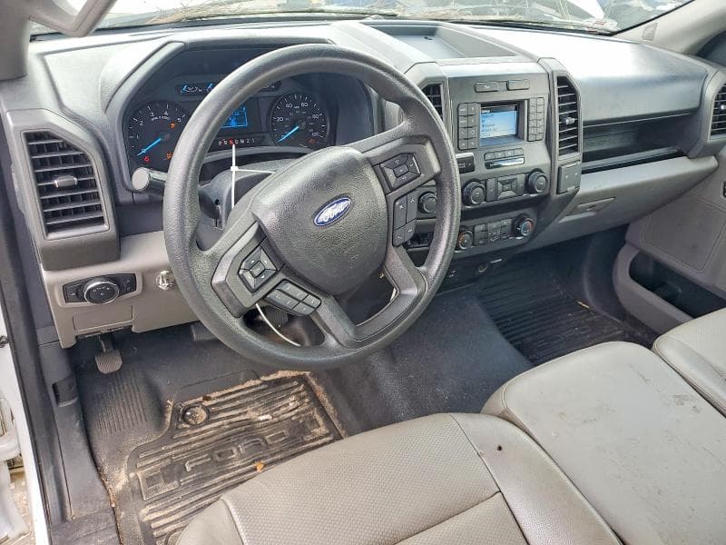 2022 FORD F250 8