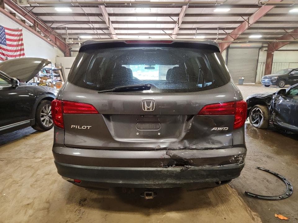 2018 HONDA PILOT EX 6