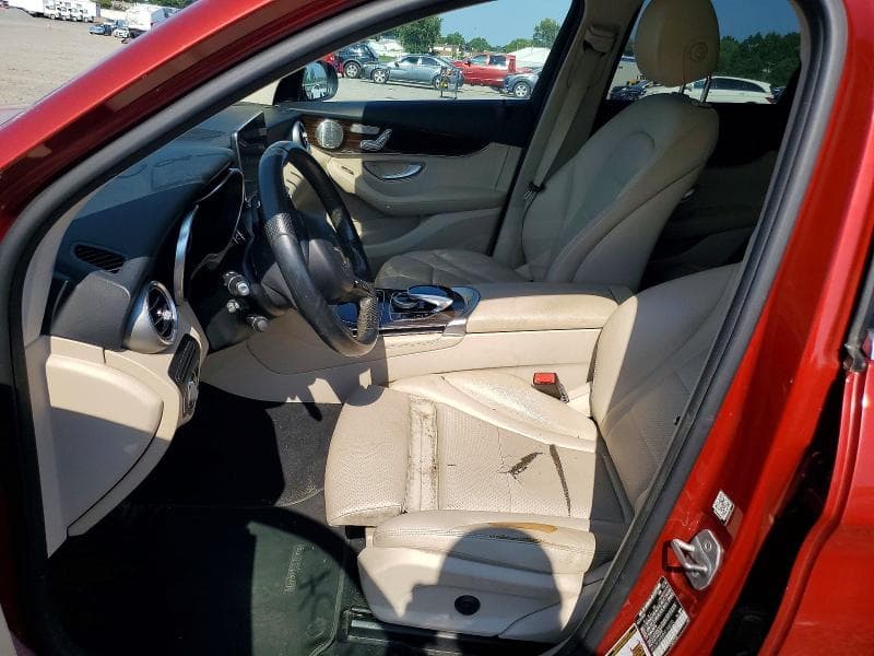 2017 MERCEDES-BENZ GLC 300 4MATIC 7