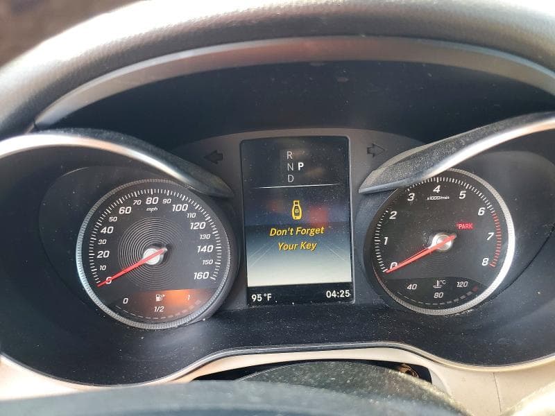 2017 MERCEDES-BENZ GLC 300 4MATIC 9