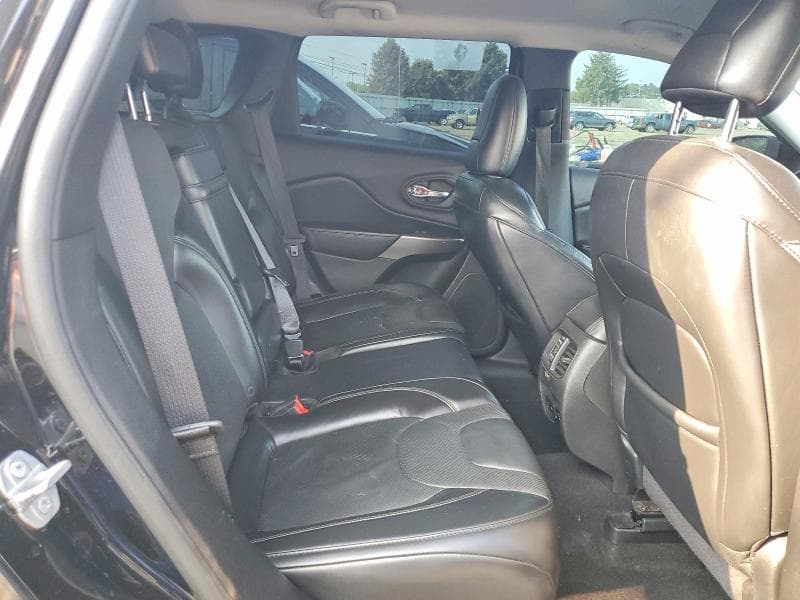 2019 JEEP CHEROKEE LIMITED 11