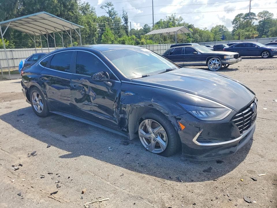 2020 HYUNDAI SONATA SE 4
