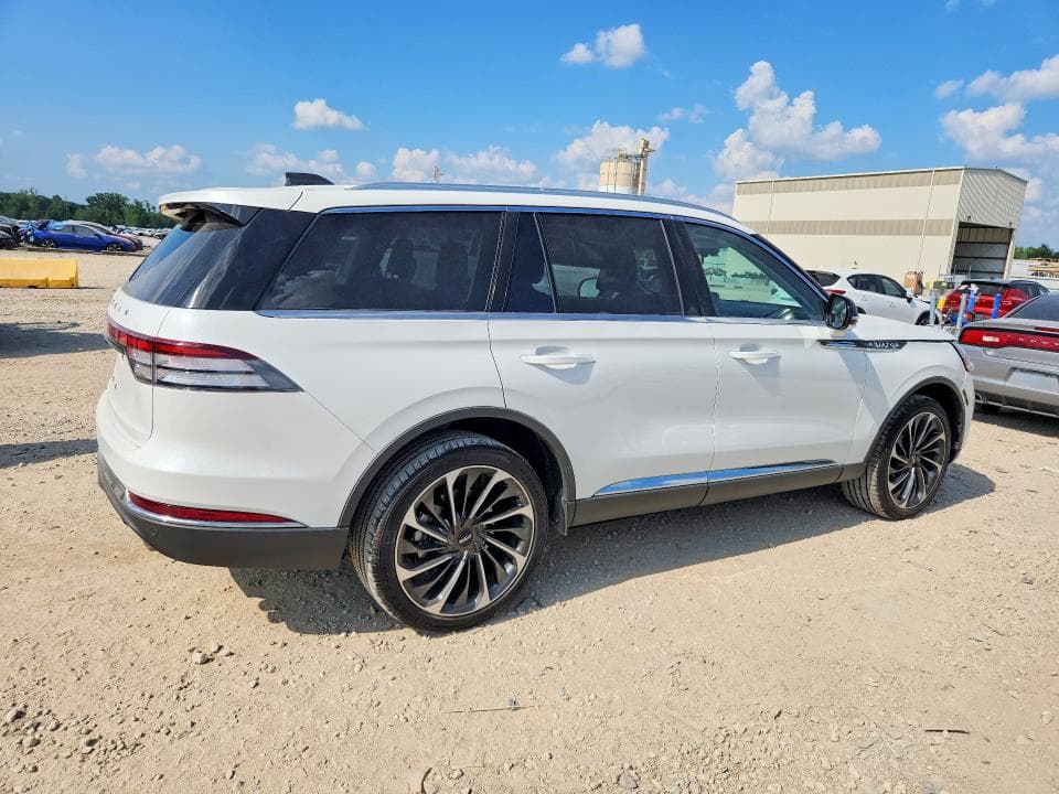 2026 LINCOLN AVIATOR RESERVE 3