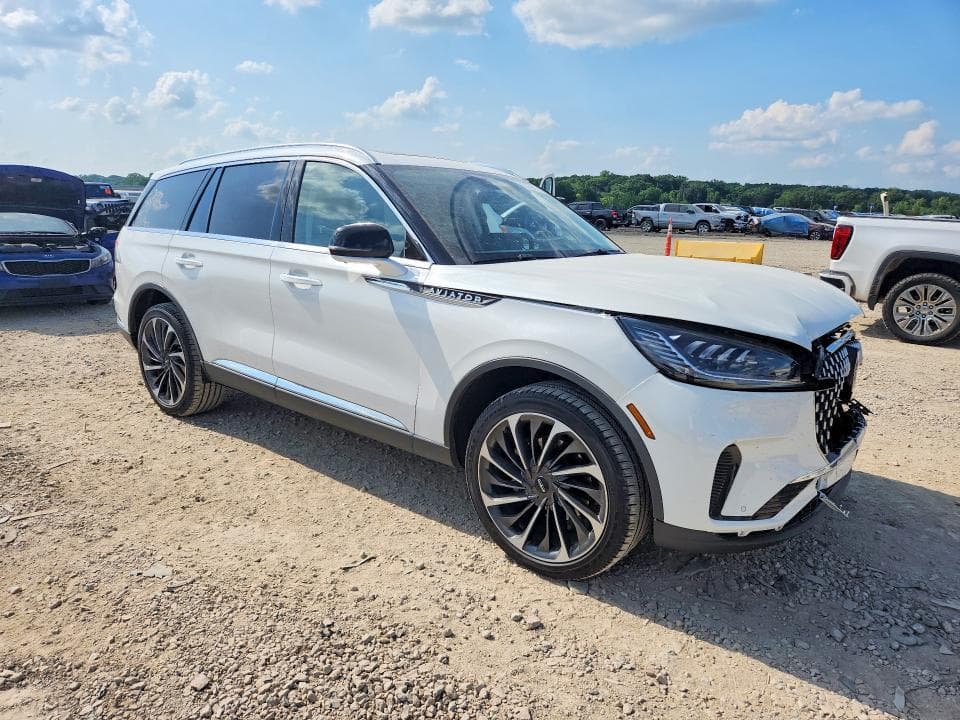2026 LINCOLN AVIATOR RESERVE 4