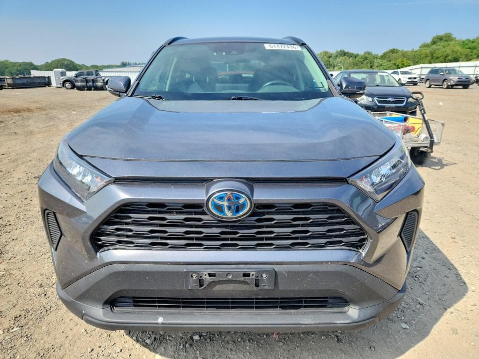 2020 TOYOTA RAV4 LE 5