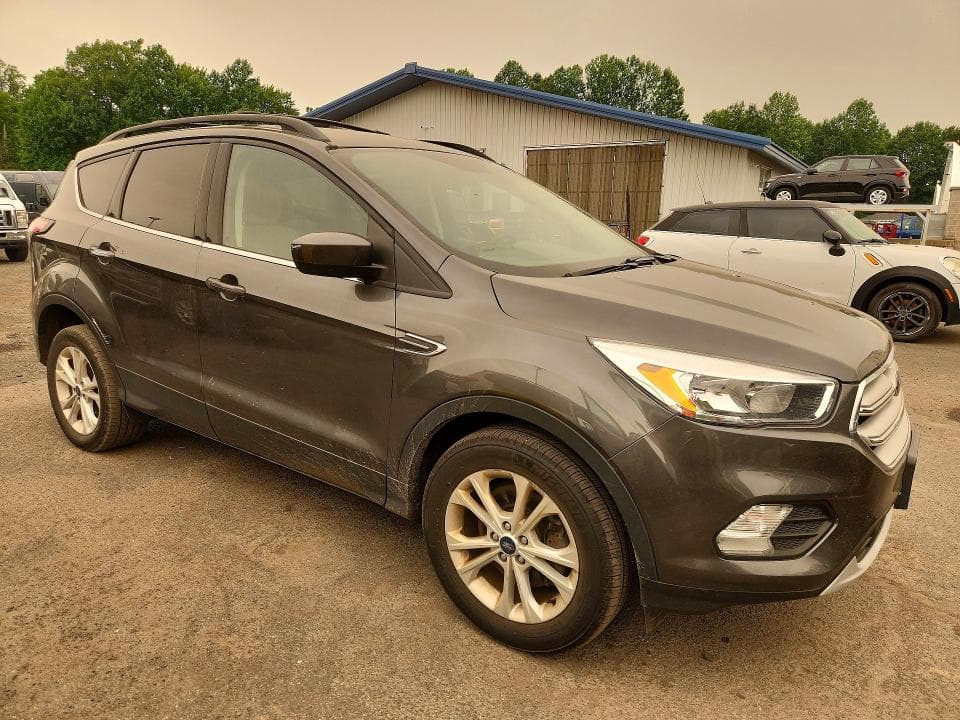 2018 FORD ESCAPE SE SE 4