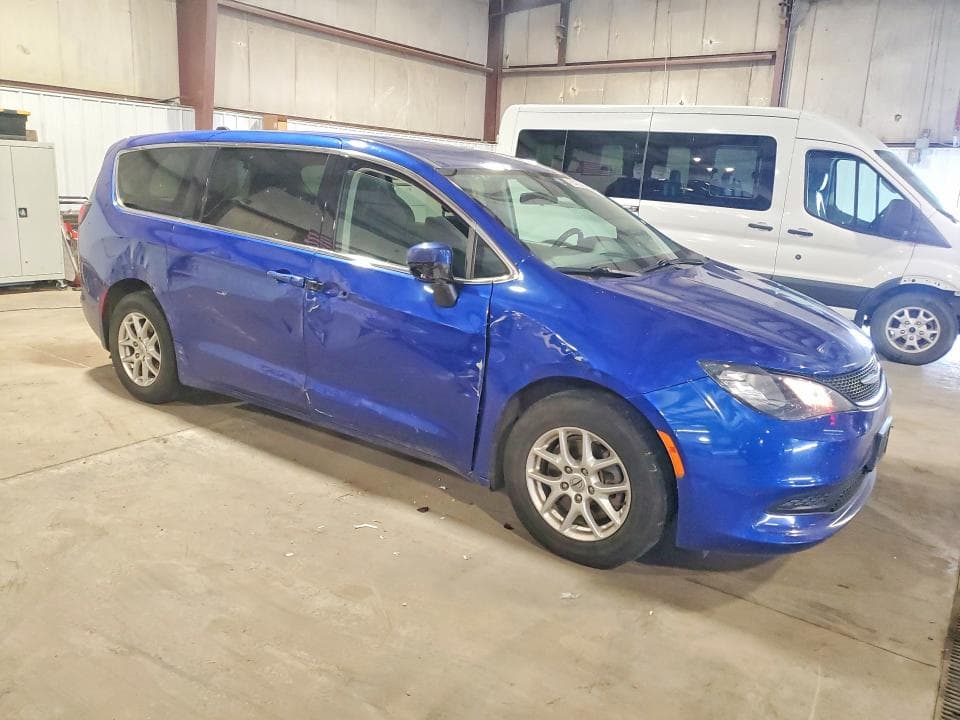 2021 CHRYSLER VOYAGER LX 4