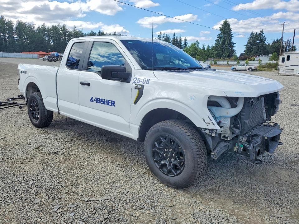 2025 FORD F150 STX 4