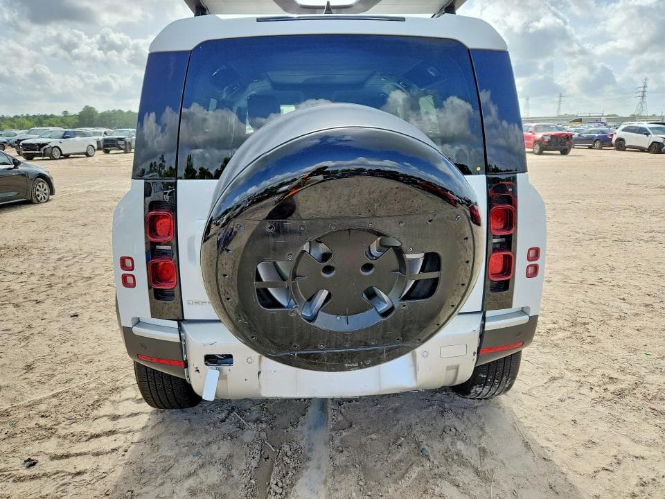 2025 LAND ROVER DEFENDER 110 S 6