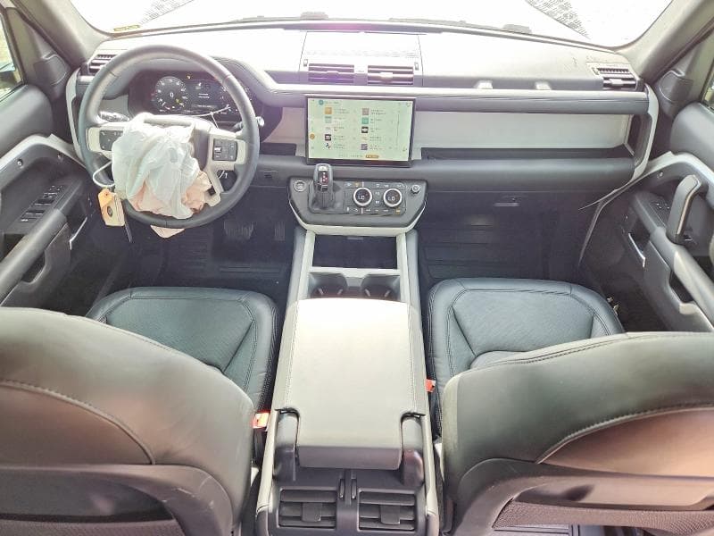 2025 LAND ROVER DEFENDER 110 S 8