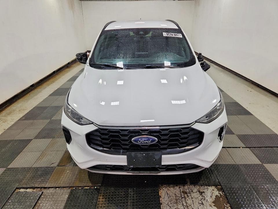 2023 FORD ESCAPE ST LINE 5