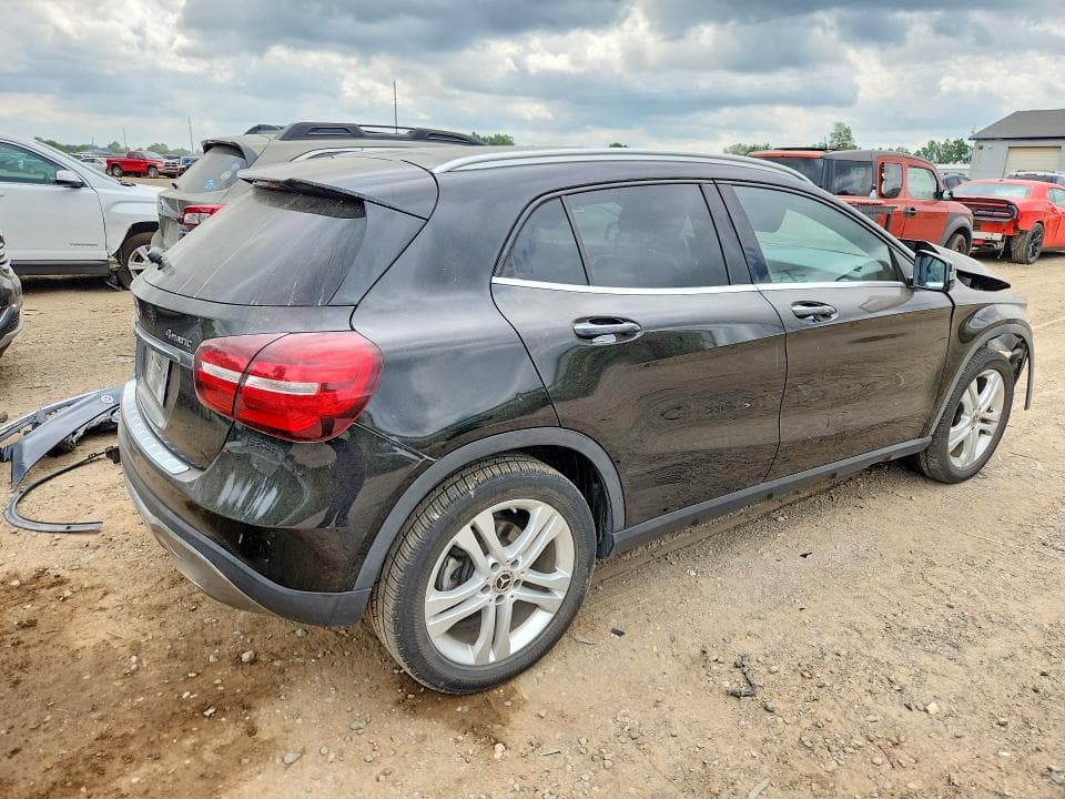2020 MERCEDES-BENZ GLA 250 4MATIC 250 4MATIC 3