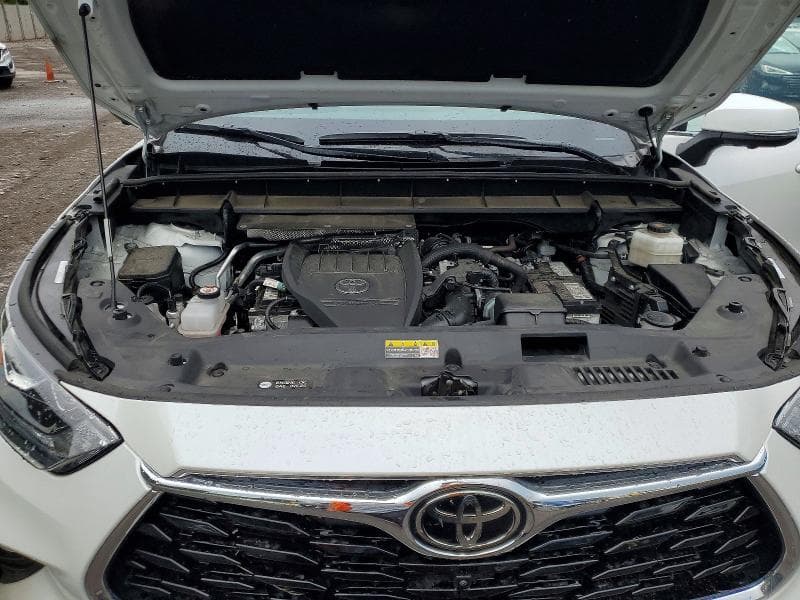 2026 TOYOTA HIGHLANDER LIMITED 12