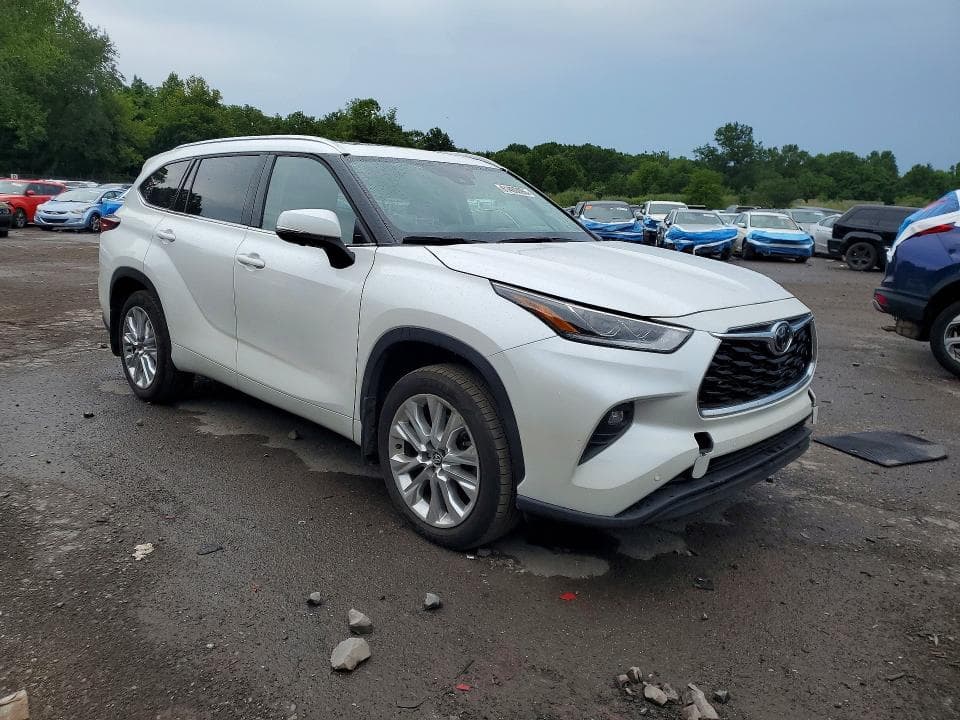 2026 TOYOTA HIGHLANDER LIMITED 4