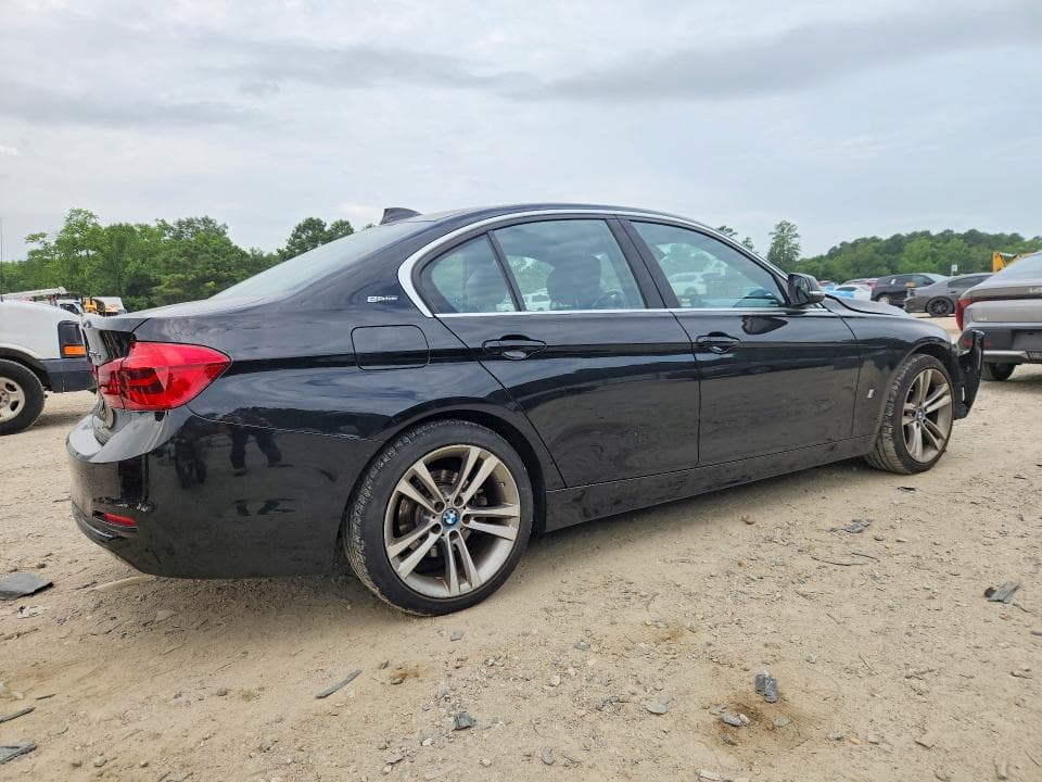 2018 BMW 330E 3
