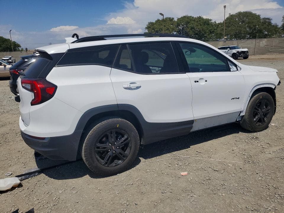 2022 GMC TERRAIN AT4 3