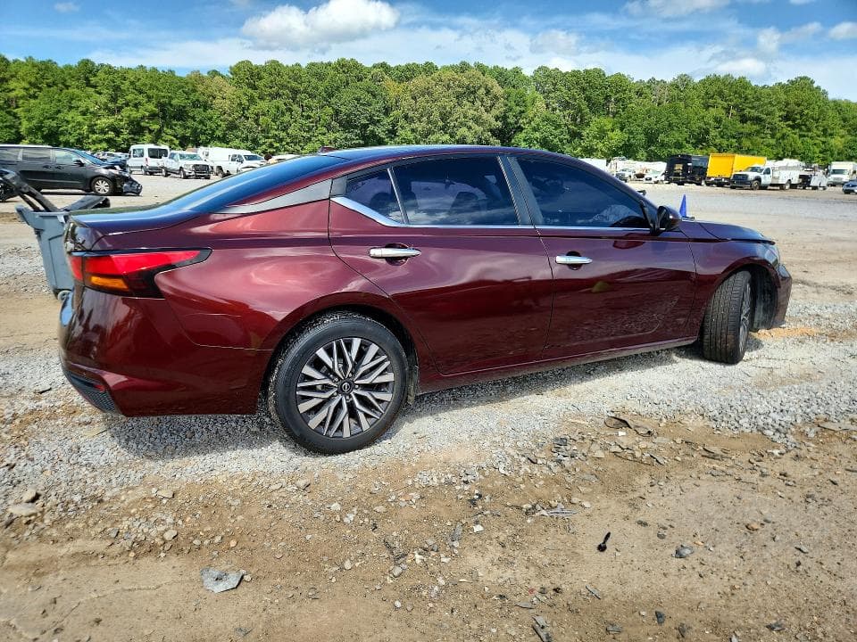 2023 NISSAN ALTIMA SV 3